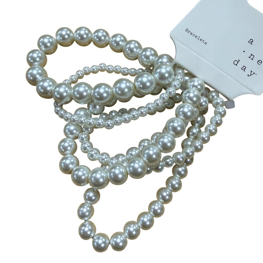 A New Day Faux Pearl Bracelet Set NEW White Fashion Jewelry - Picture 2 of 3